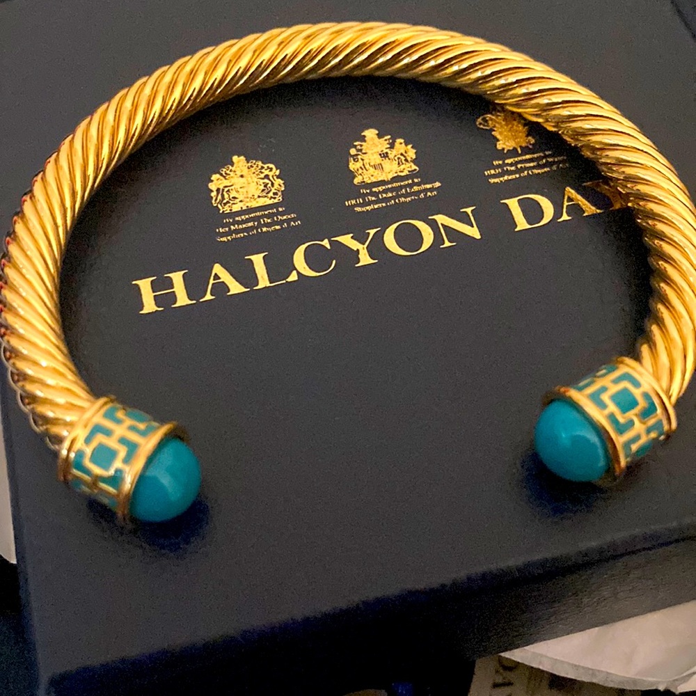 Halcyon turquoise bangle